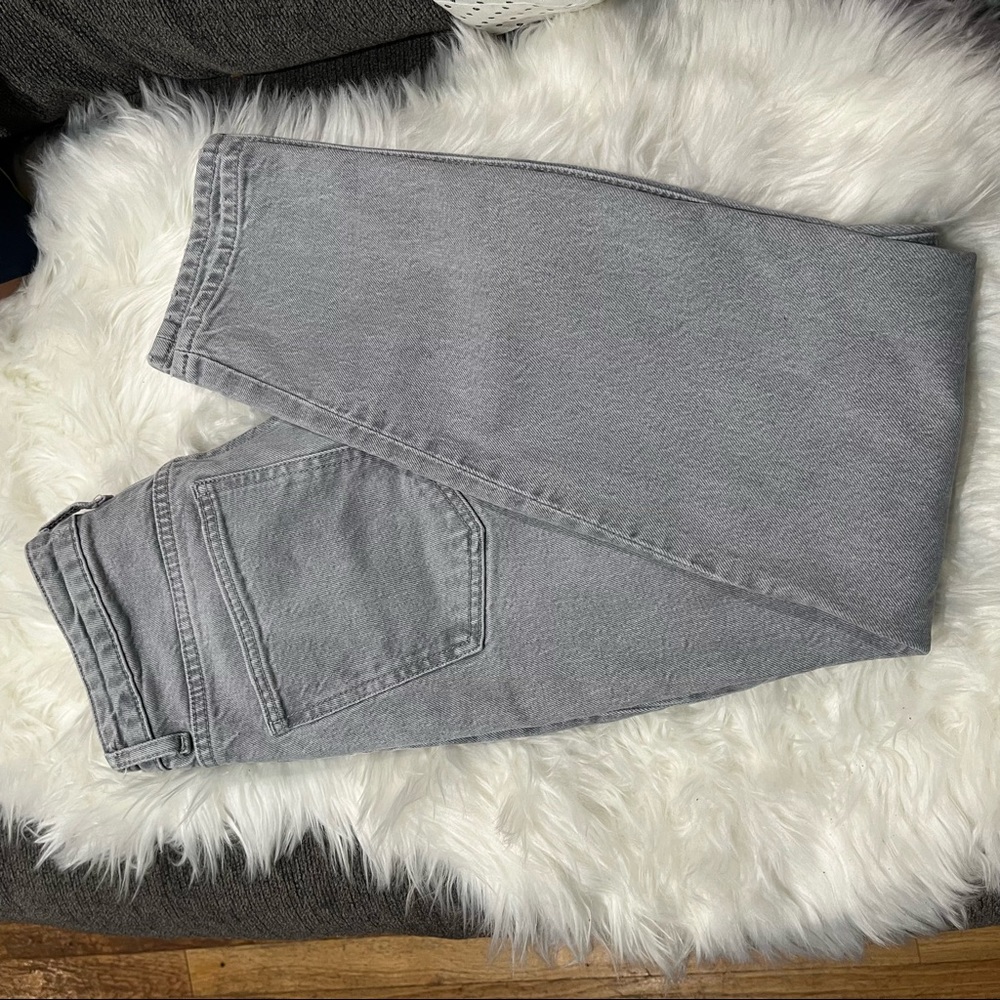 Zara jeans size 4